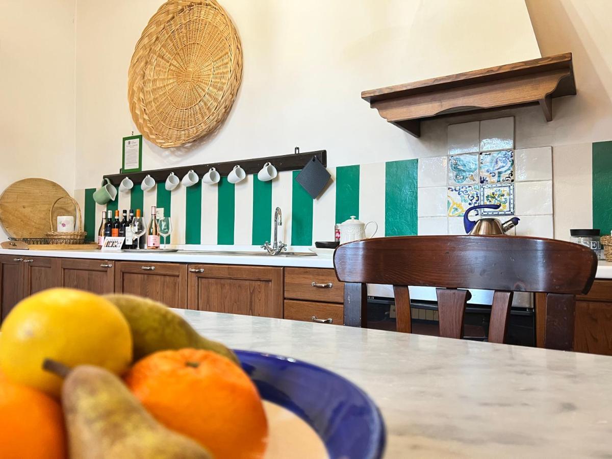 הוילה מונטריג'יוני Fattoria Lornano Winery מראה חיצוני תמונה
