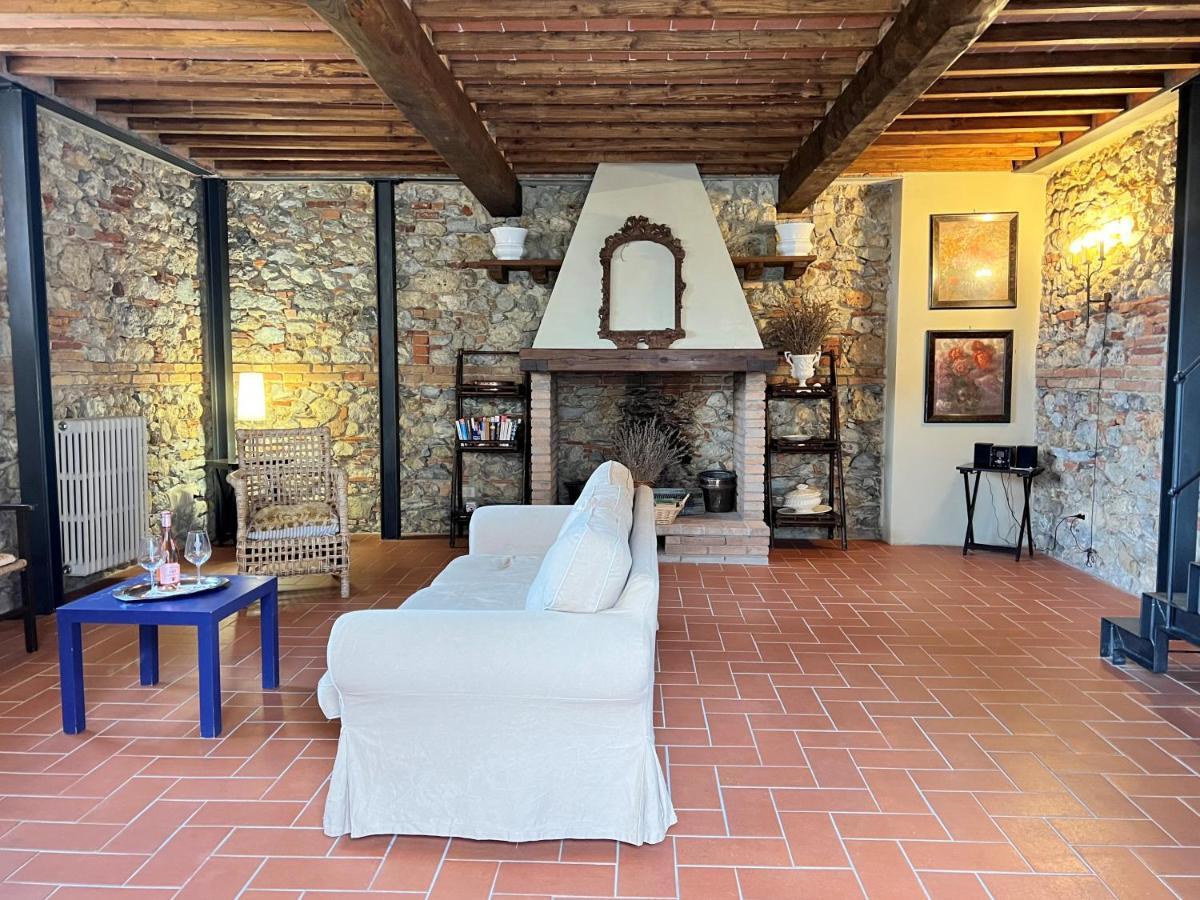 הוילה מונטריג'יוני Fattoria Lornano Winery מראה חיצוני תמונה
