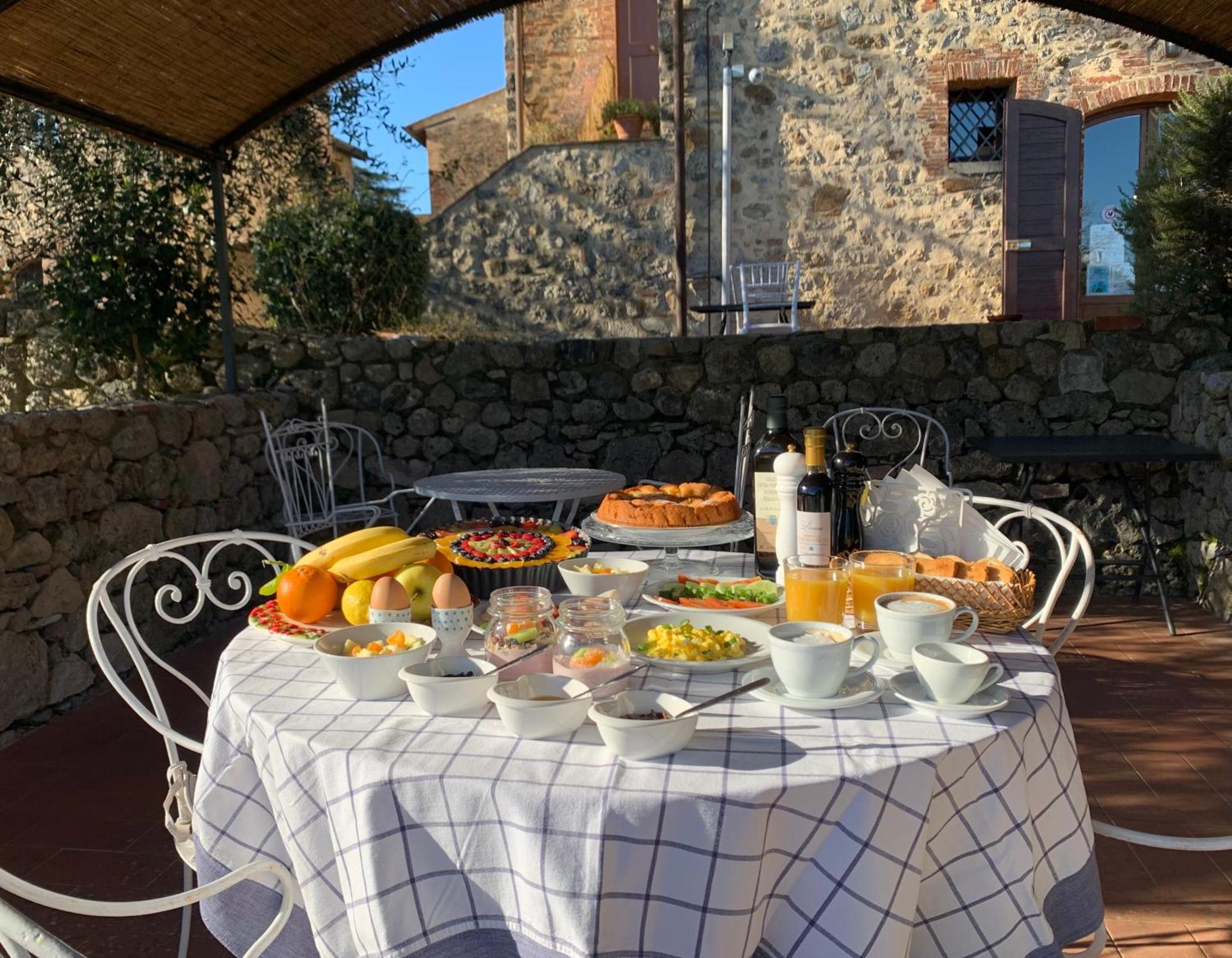 הוילה מונטריג'יוני Fattoria Lornano Winery מראה חיצוני תמונה